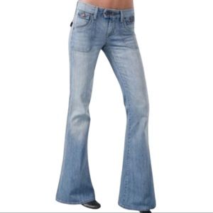 PACKED AND READY TO GO CITIZENS OF HUMANITY | Catalina Light Wash Flare Jeans